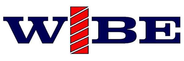 Logo firmy WBE z granatowymi literami i pionowym czerwonym prostokątem z białymi ukośnymi paskami.